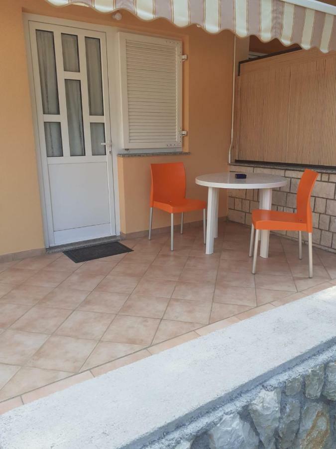 Apartmani Ruza 诺瓦利娅 外观 照片